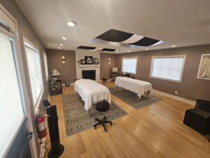 The doubles spa room. Photo by Drew Saunders.