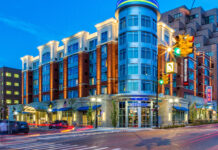 Experience Zingerman’s Greyline: A Downtown Ann Arbor Gem